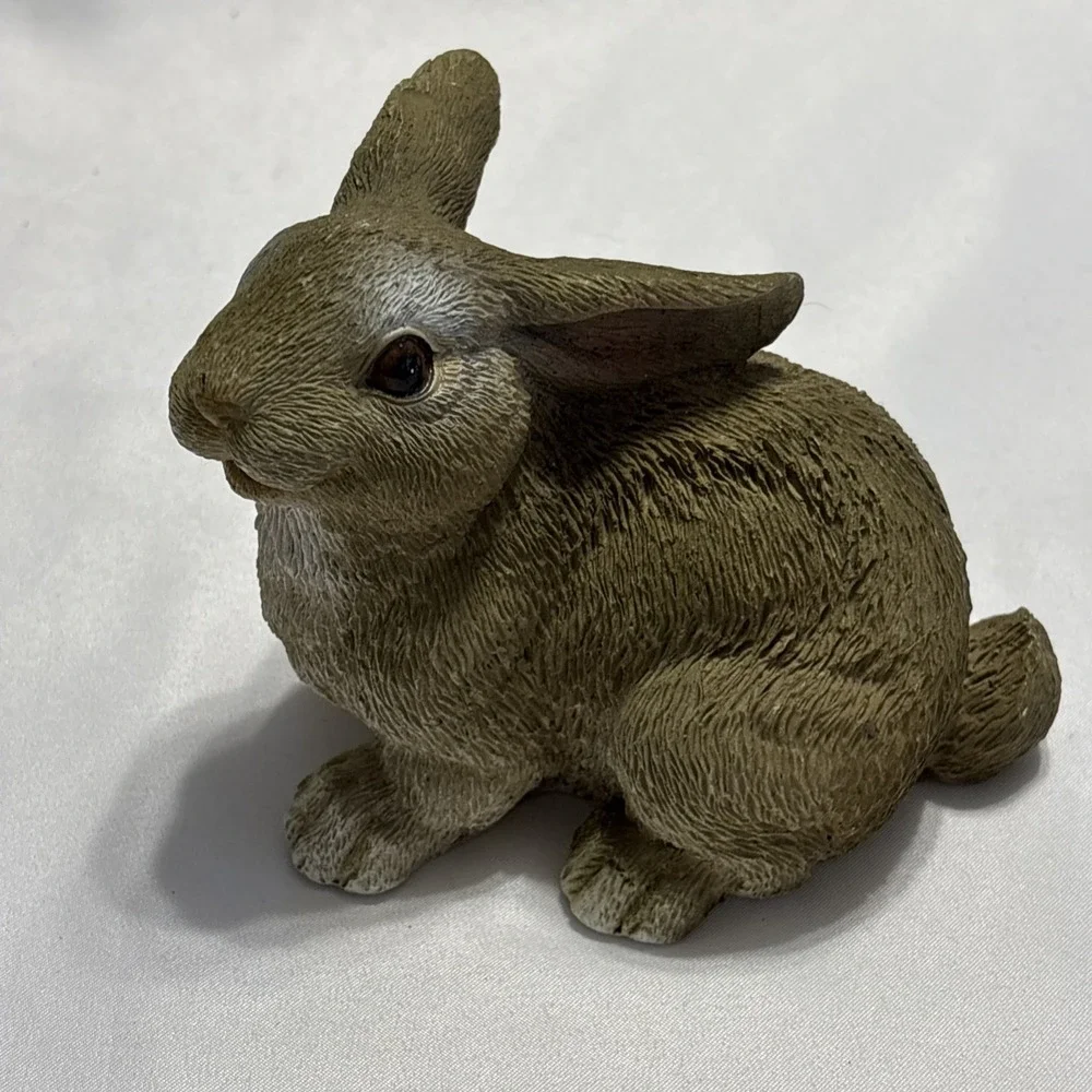 Vintage Style Rabbit Figurine Resin Bunny Garden Decor 5
